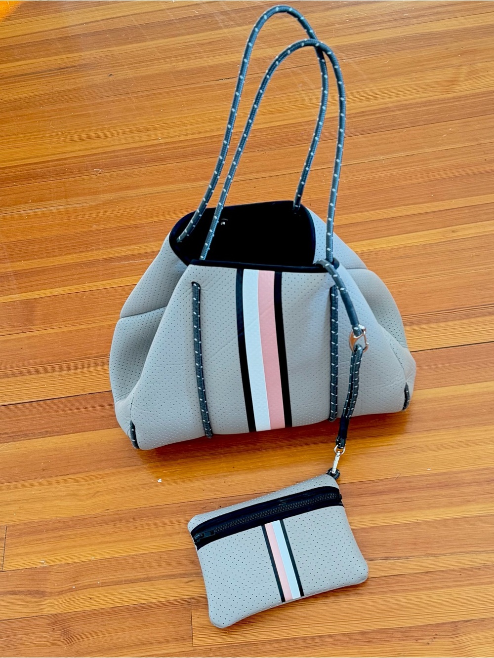 HAUTE SHORE Neoprene Beige Tote with Pink and White Center Stripe & Sm Zip Bag